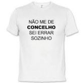 CAMISETA COM FRASES